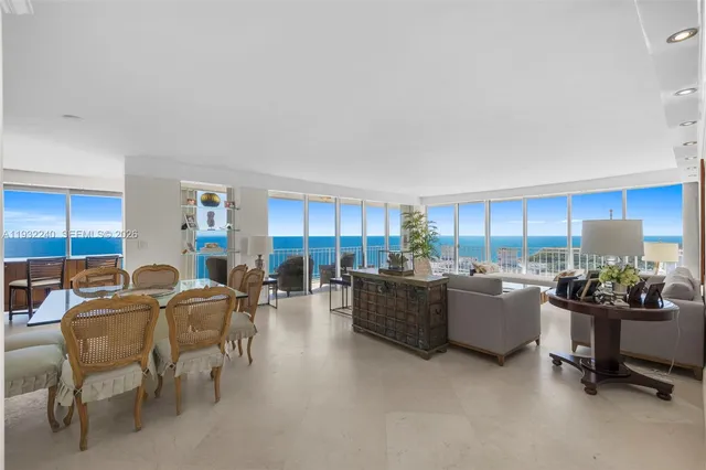 3-bedroom home at 881 Ocean Drive #20A, Key Biscayne