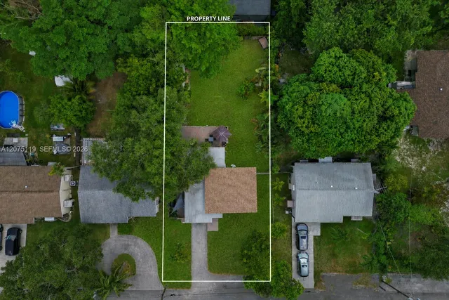 4-bedroom home at 2701 Garfield Street, Hollywood