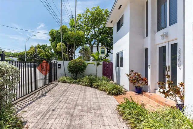 3-bedroom home at 2250 SW 17th Avenue, Miami