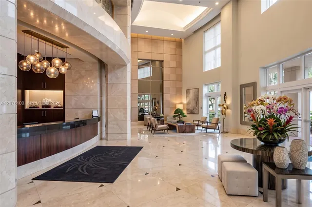 3-bedroom home at 19400 Turnberry Way #312, Aventura