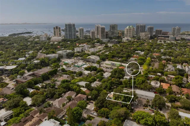 2-bedroom home at 2952 Louise Street, Coconut Grove