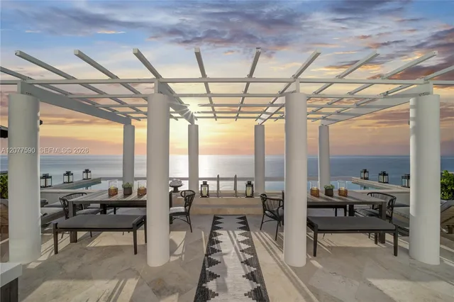 5-bedroom home at 5801 Collins Avenue #PH1600, Miami Beach