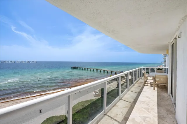 3-bedroom home at 16711 Collins Avenue #907, Sunny Isles Beach