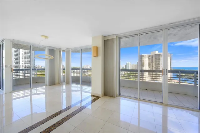 2-bedroom home at 19101 NE 36th Court #2006, Aventura
