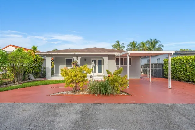 3-bedroom home at 325 SW 122nd Avenue, Miami