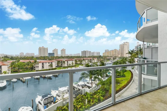2-bedroom home at 3029 NE 188th Street #505, Aventura