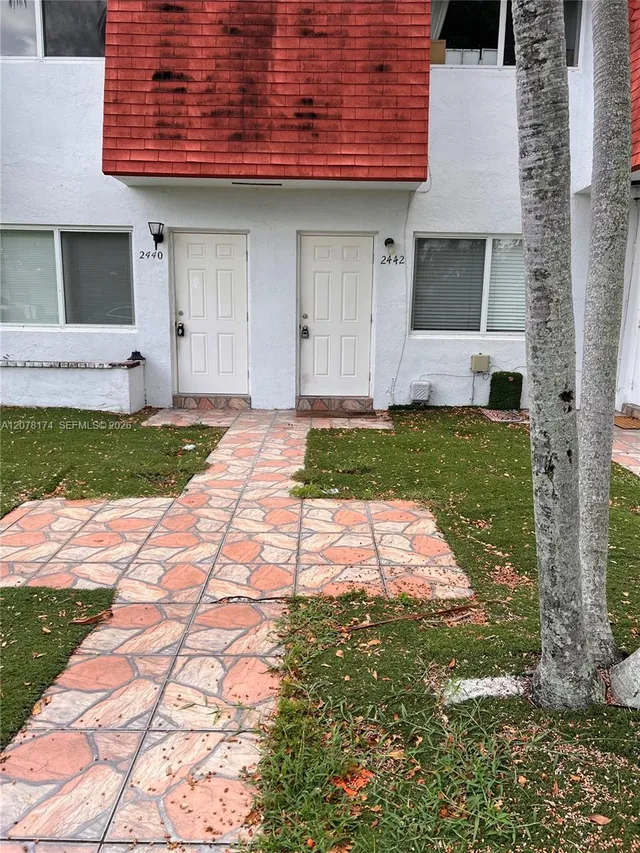2-bedroom rental at 2442 SW 58, Dania Beach