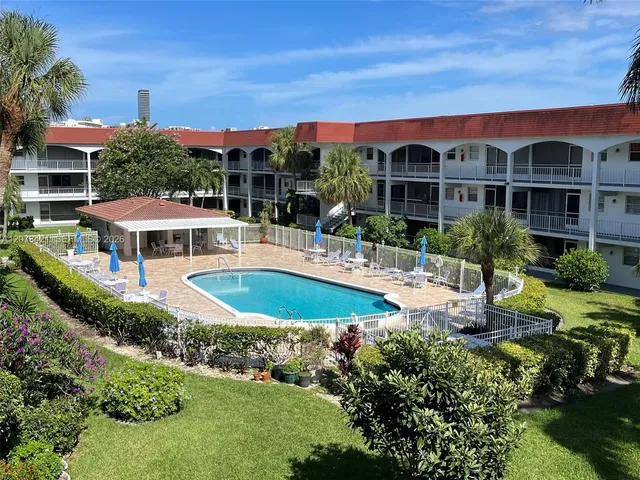 2-bedroom rental at 581 Blue Heron Drive #212-B, Hallandale Beach