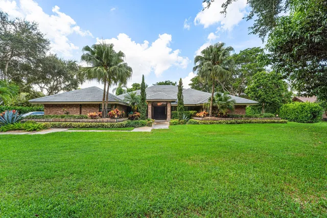 4-bedroom home at 6911 ANNAPOLIS Court, Parkland