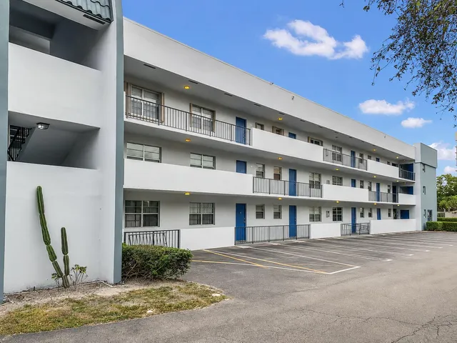 2-bedroom home at 1630 EMBASSY Drive #309, West Palm Beach