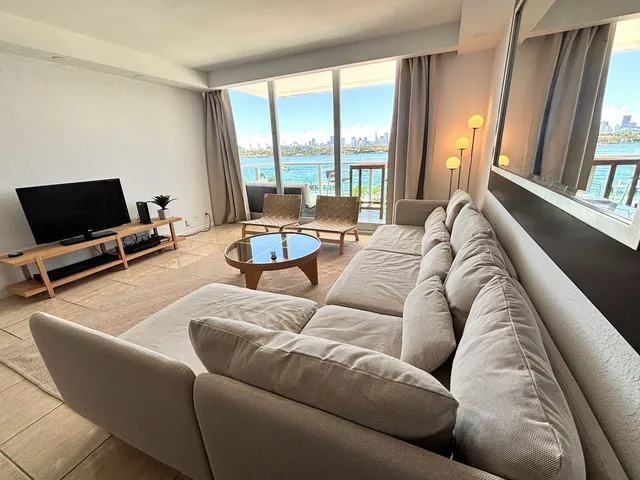 1-bedroom home at 1000 WEST Avenue #314, Miami Beach
