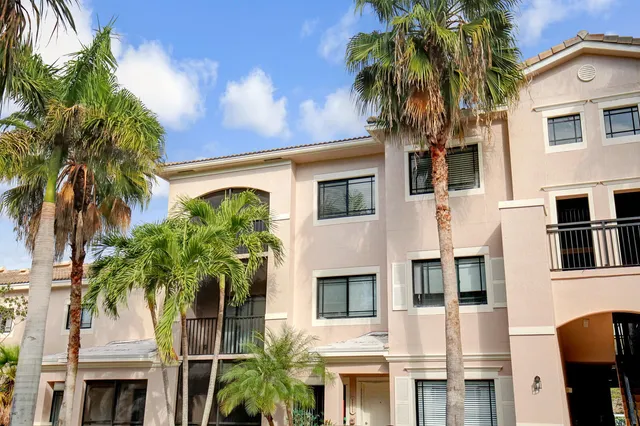 2-bedroom home at 2801 SARENTO Place #304, Palm Beach Gardens