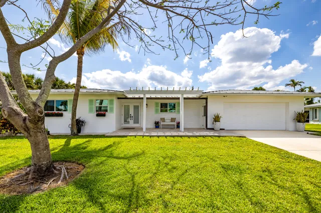 3-bedroom rental at 461 Apollo Drive, Juno Beach
