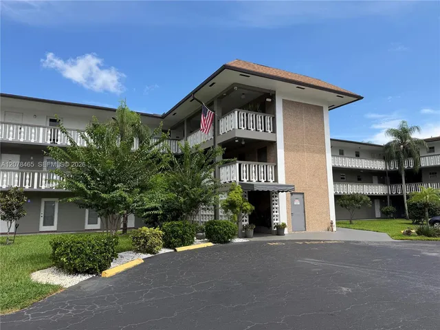 1-bedroom home at 5200 Washington Street #207, Hollywood