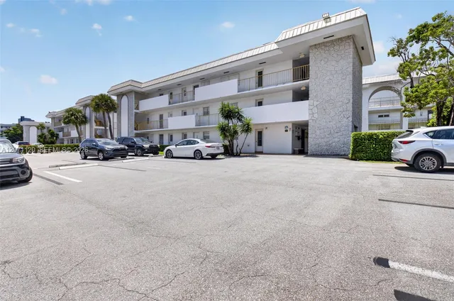 2-bedroom home at 5501 NW 2nd Avenue #106, Boca Raton