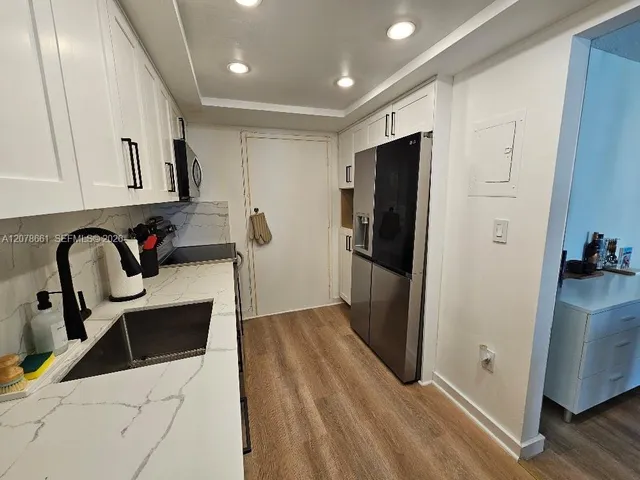 1-bedroom home at 18061 Biscayne Boulevard #1602, Aventura