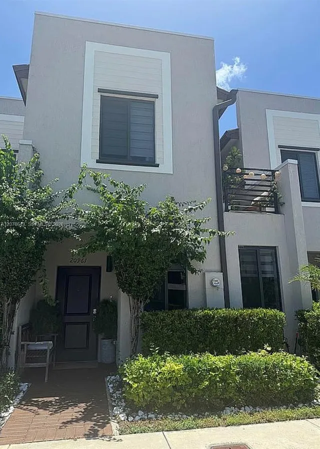 3-bedroom home at 20961 NE 8th Avenue, 