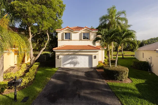 4-bedroom home at 4275 Ironwood Court, Weston