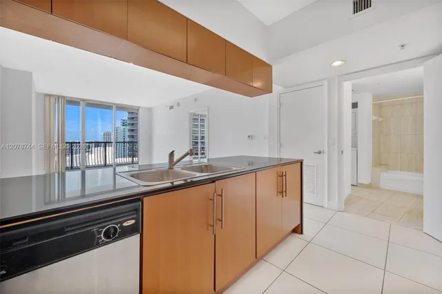 1-bedroom home at 1750 N Bayshore Drive #4011, Miami