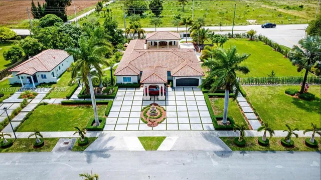 4-bedroom home at 17122 SW 156th Court, Miami