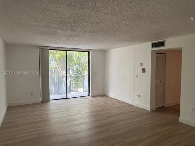 2-bedroom rental at 1673 Bay Road #405, Miami Beach