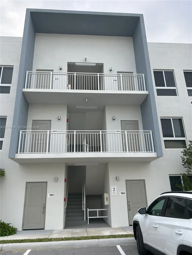 1-bedroom rental at 610 NE 2nd Street #304, Dania Beach