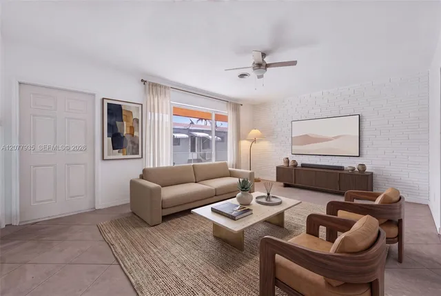 2-bedroom rental at 2209 Washington Street #2, Hollywood