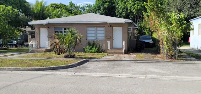 2-bedroom rental at 141 NE 168th Street #0, North Miami Beach