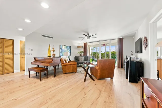 3-bedroom home at 3940 Inverrary Boulevard #601-A, Lauderhill