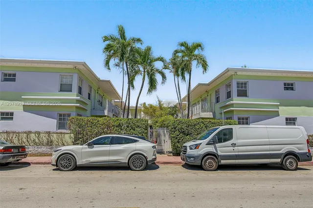 2-bedroom home at 915 8th Street #102, Miami Beach