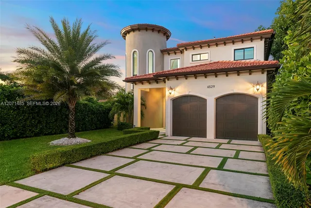 5-bedroom home at 6529 SW 30th Street, Miami