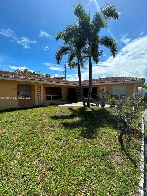 1-bedroom rental at 2724 NE 32nd Street #1, Fort Lauderdale