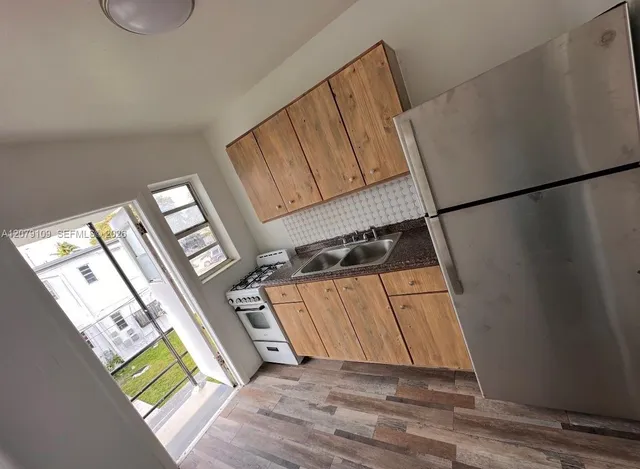 2-bedroom rental at 10015 NW 7 Court #3-C, Miami