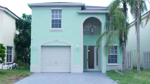 3-bedroom home at 4172 Pine Hollow Circle, Greenacres