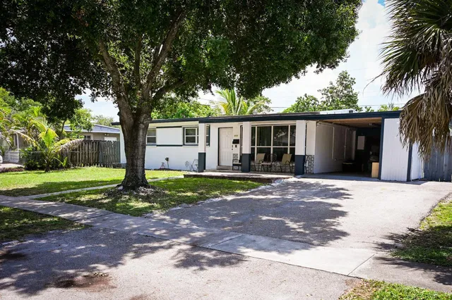 4-bedroom home at 6814 NW 14TH Street, Plantation