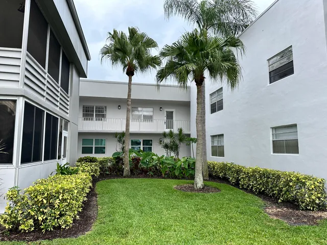 2-bedroom home at 811 Flanders Q, Delray Beach