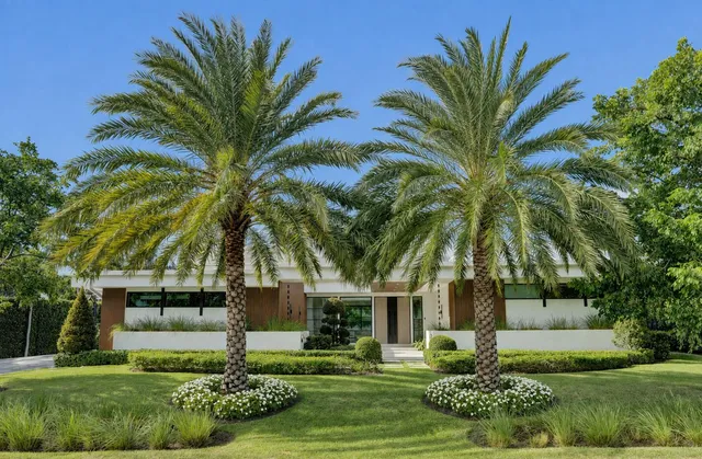 5-bedroom home at 7 Tahoe Lane, Sea Ranch Lakes