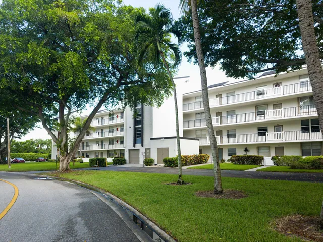 2-bedroom rental at 24 Abbey Lane #301, Delray Beach