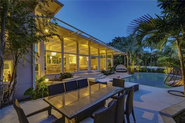6-bedroom rental at 28 PELICAN Drive, Fort Lauderdale