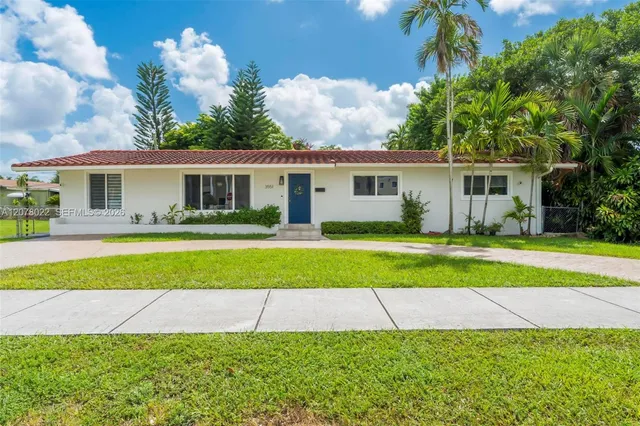 3-bedroom home at 3551 SW 97th Avenue, Miami