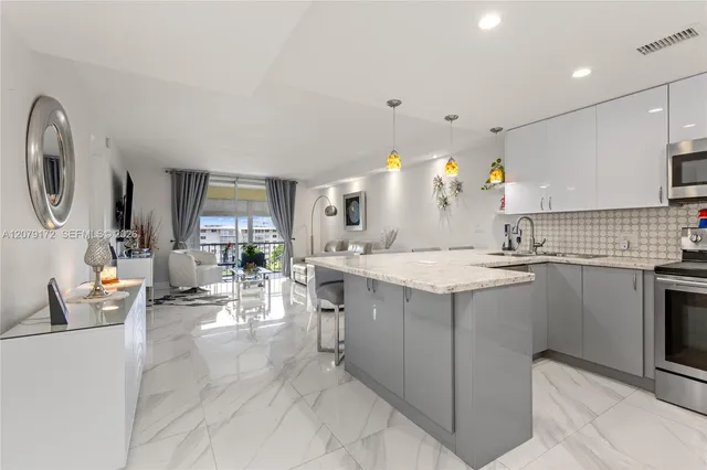 1-bedroom home at 2855 Leonard Drive #H605, Aventura