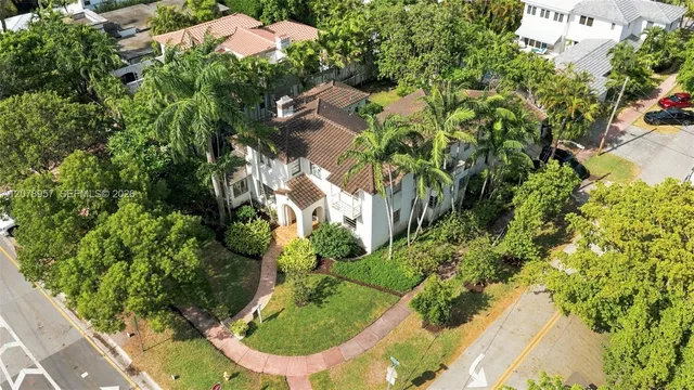 7-bedroom home at 5680 Pine Tree Drive, Miami Beach