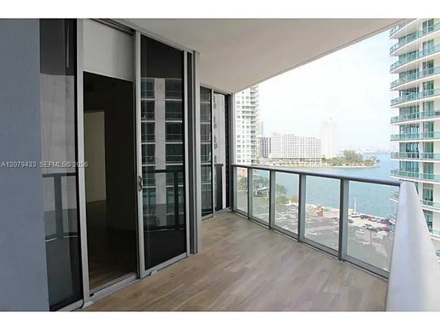 1-bedroom rental at 1300 Brickell Bay Drive #1008, Miami