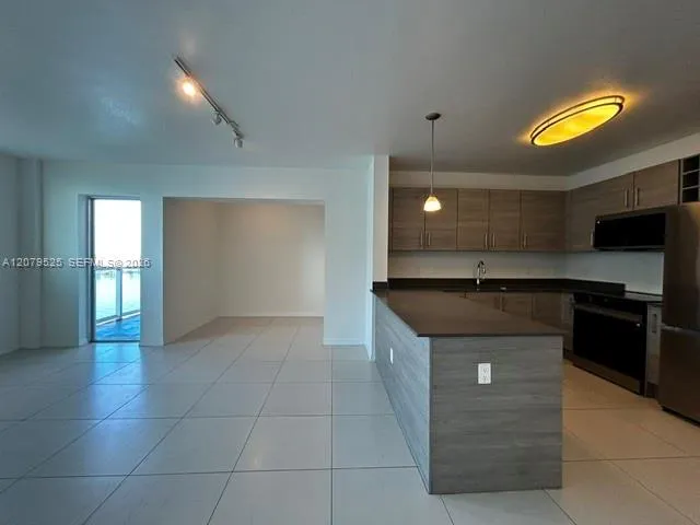 1-bedroom rental at 7525 E Treasure Drive #1008, North Bay Village