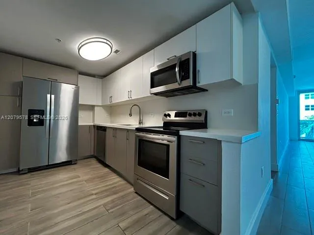 2-bedroom rental at 1900 S Treasure Drive #1P, North Bay Village
