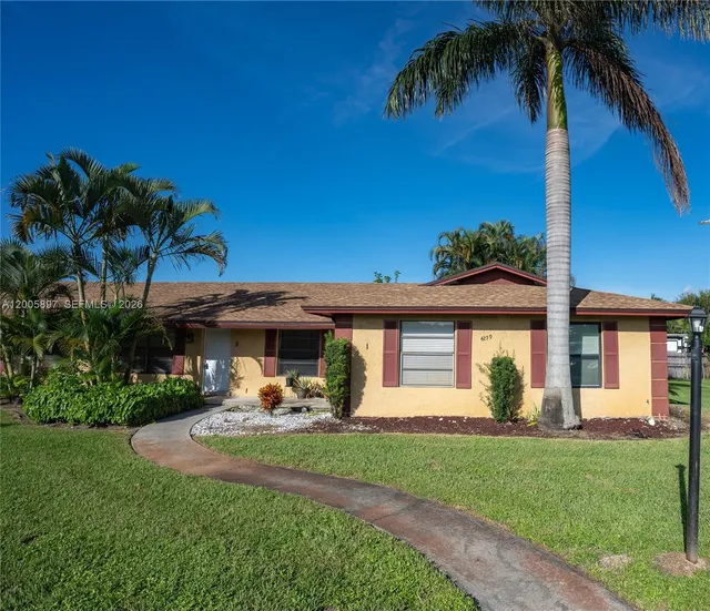 2-bedroom rental at 4259 Royal Banyan Way #B, Lake Worth