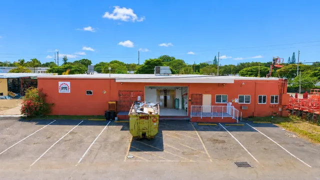 Commercial at 3411 NE 6TH Terrace, Pompano Beach