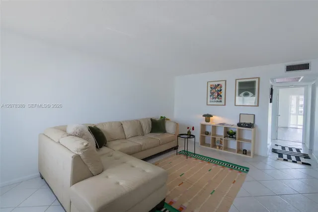 2-bedroom home at 2052 E Harwood E #2052, Deerfield Beach