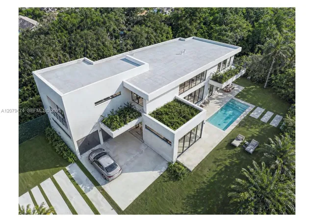 8-bedroom home at 4165 Poinciana Avenue, Miami