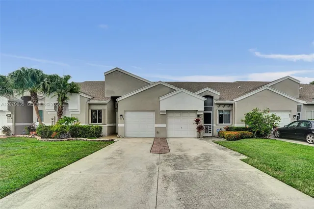 2-bedroom home at 9130 Vineland Court #D, Boca Raton